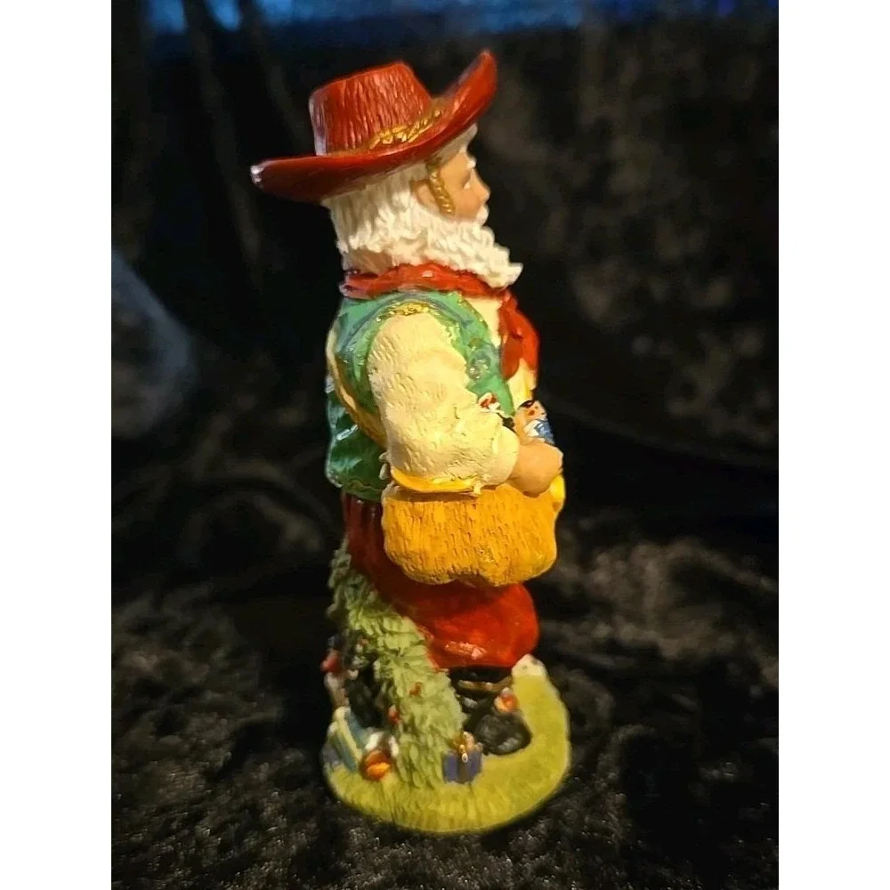 International Santa Collection Padre Nicholas Brazil 1996